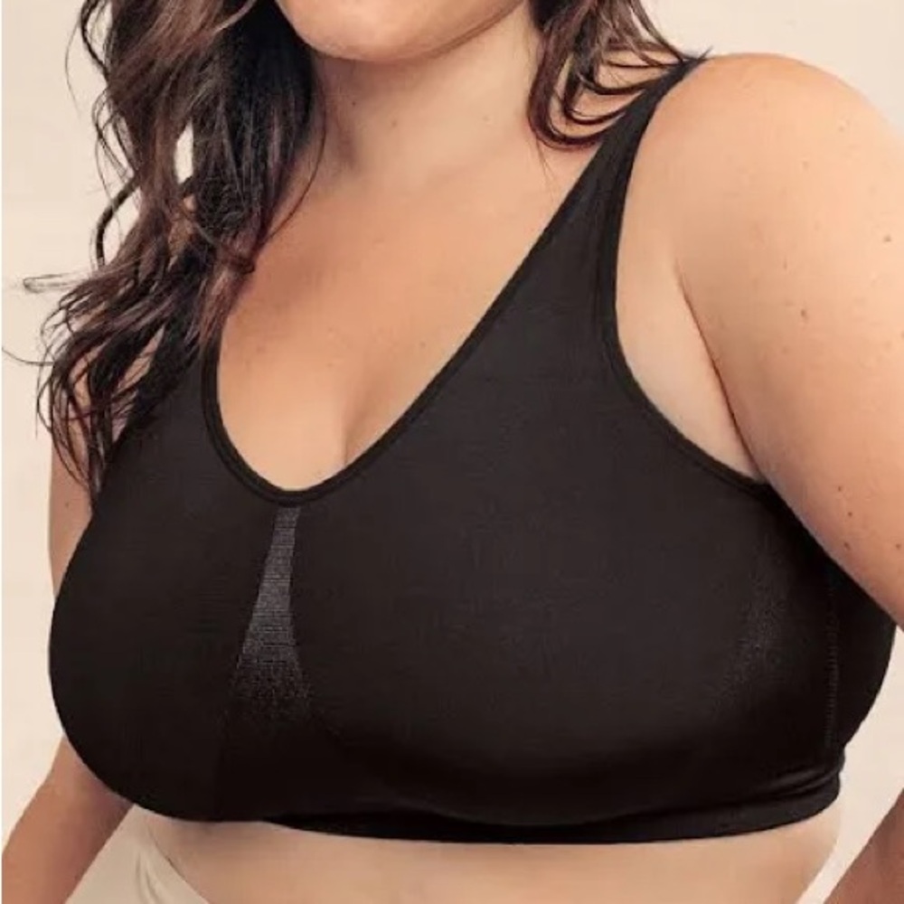 Truekind Everyday Throw-on Wireless Bralette Black